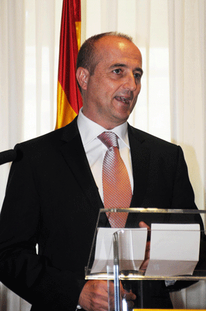 Miguel Sebastián, Ministro de Industria.